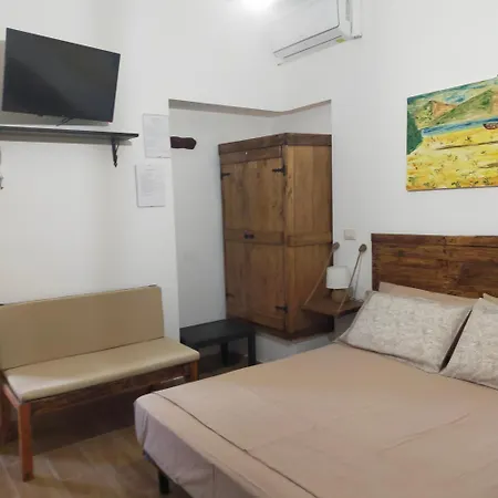 Bed and Breakfast Al Melograno Sant Isidoro (Apulia)